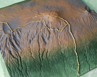 Malowany model Kilimandżaro – replika drukowana w 3D – Seven Summits