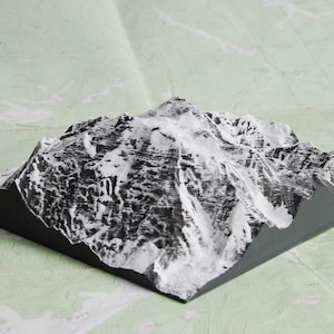 Modèle Denali - Oeuvre d'art de carte topographique de montagne imprimée en 3D - Sept sommets, décor montagne de l'Alaska