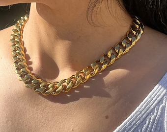 Thick chain necklace 15 mm wide in Cuban mesh. Gift for her. Oversized chain necklace in gold-colored stainless steel