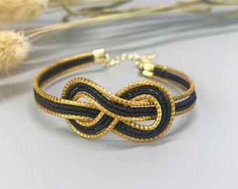 Gold and black infinity symbol bracelet. Bracelet in dourado capim. Natural plant bracelet. Brazilian craft bracelet. Capim jewelry