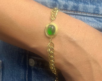 Bracelet chaine cubaine en acier inoxydable. Bracelet chaine or avec une pierre verte. Cadeau pour elle. Bijoux en acier inoxydable.