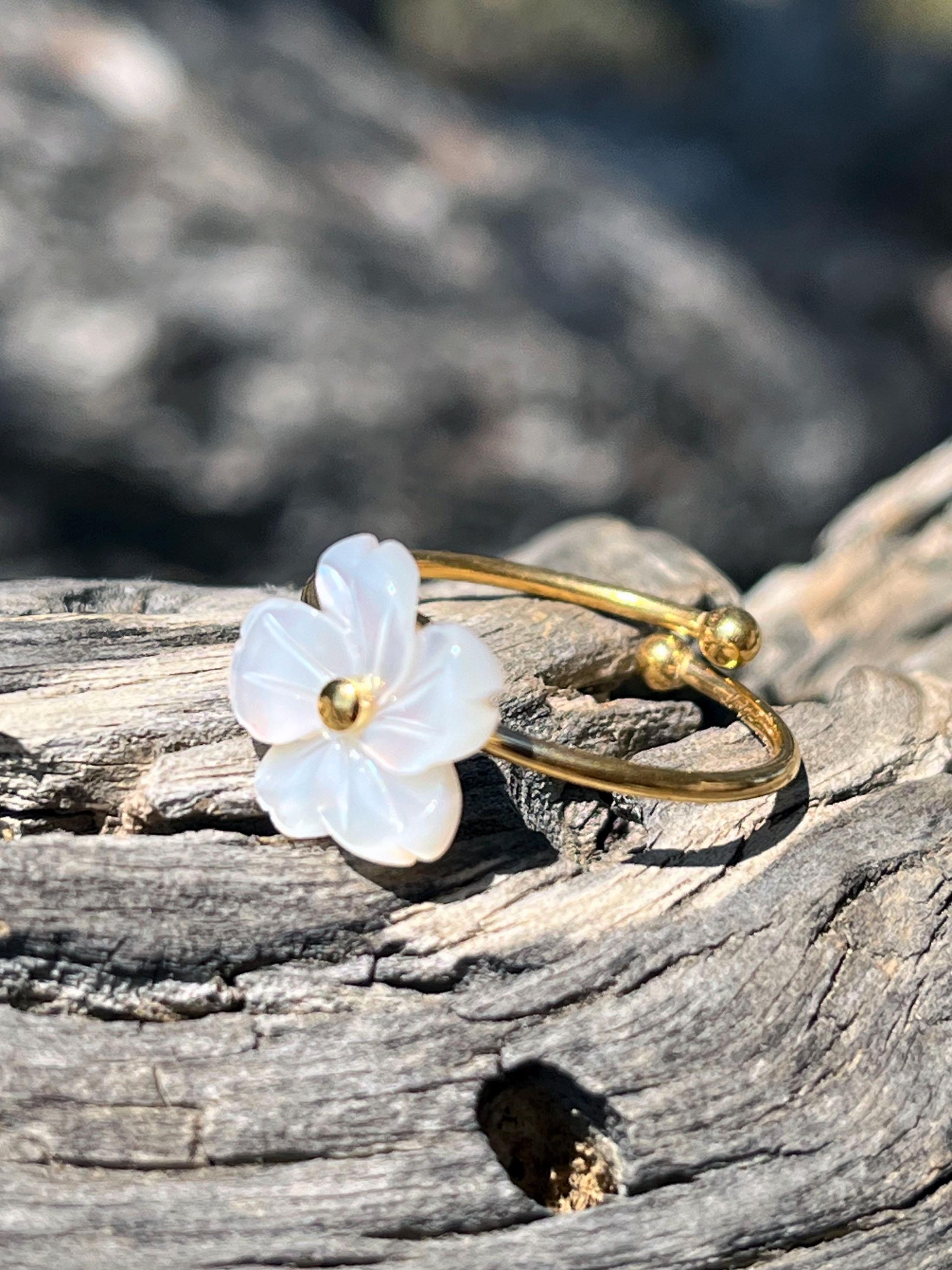 Bague réglable fleur de lotus acier noir - Esoterique Paris