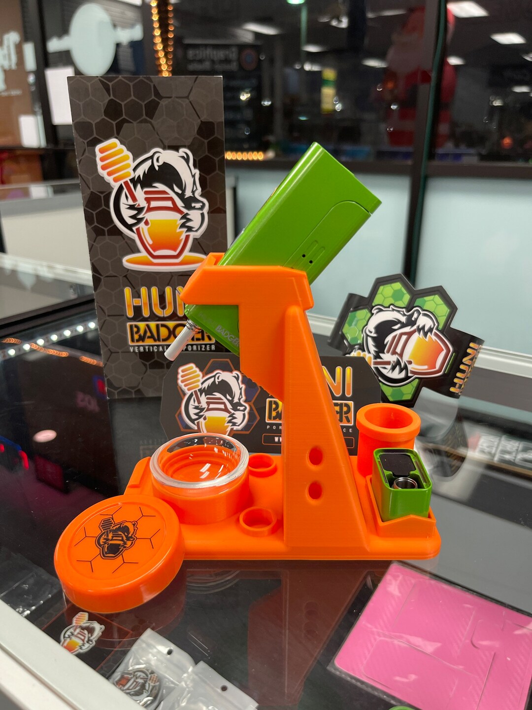 T*A様 Q Honey Badger タンカラー 置物 Huni Badger Stands - 3D Printed Vaporizer Holder. - Etsy