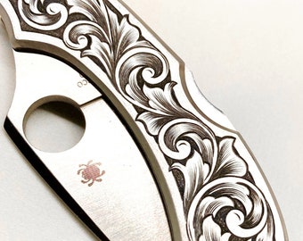 Navaja de bolsillo "Spyderco DragonFly" de acero inoxidable grabada a mano
