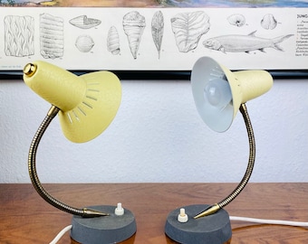 Wonderfully preserved Mid Century bedside lamps - brass lamps - pair of table lamps German design