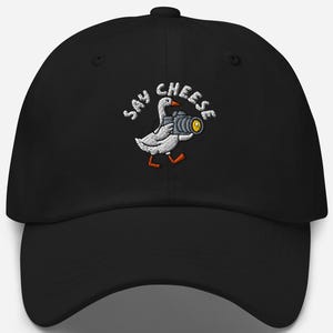 Broderad gåsfotograf pappahatt, rolig kamera pappakeps, fotograf basebollkeps, gåsbroderi present till henne honom presentidé