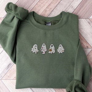 Sweatshirt brodé fantôme | sweat brodé Halloween | Chemise fantôme mignonne | Sweat-shirt Halloween | Halloween mignon | Cadeau d'Halloween