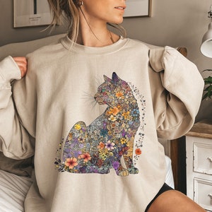 Cat Mom Sweatshirt Floral Cat Shirt Purr Shirt Cat Mom Floral Cat Tee Cat Lover Shirt Animal Lover Tee Cat Lovers Shirt Gift for Mom