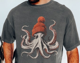 Octopus Wearing Beanie Retro T-Shirt | Octopus Vintage Style Shirt | Octopus Shirt Gift | Unisex Funny T Shirt | 90s Graphic Tee