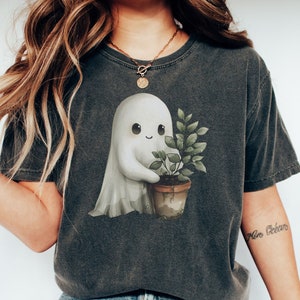 Halloween Ghost With Flowers Comfort Colors® Shirt | Halloween T-Shirt | Autumn Fall Season Shirt | Cute Floral Ghost Shirt | Floral Ghost