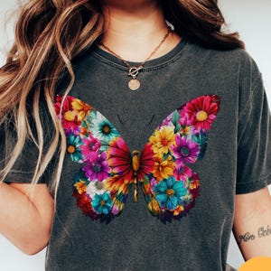 Butterfly Floral Shirt, Butterfly T-Shirt, Butterfly Graphic Shirt, Gift For Her, Flowers Gift T-Shirt, Botanical Tee, Butterfly Gift
