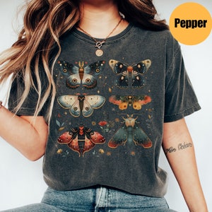 Moth Shirt | Moth Tee | Moth T-Shirt | Witchy Shirt | Cottage Core Shirt | Cottagecore Shirt | Celestial Shirt | Moon Phase Shirt