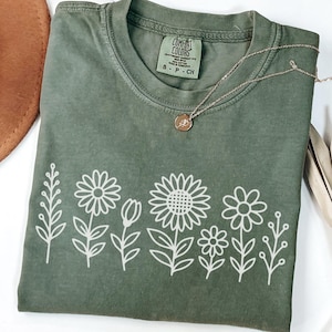 Comfort Colors® Wildflower Shirt, Floral Cottagecore Shirt, Botanical Shirt, Flower Shirt, Nature Shirt, Wildflower Tshirt,Wild Flower Shirt