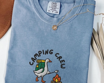 Geborduurd Silly Goose campingshirt, Comfort Colors® camping-T-shirt, Nature Lover-T-shirt, cadeau voor camper, grappig kampvuur-T-shirt, zomer-T-shirt