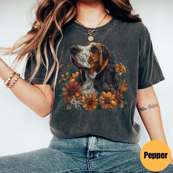 Basset Hound Dog Mom Gift T-Shirt Bassett Basset Hound Dog Mom Gift T-Shirt Bassett