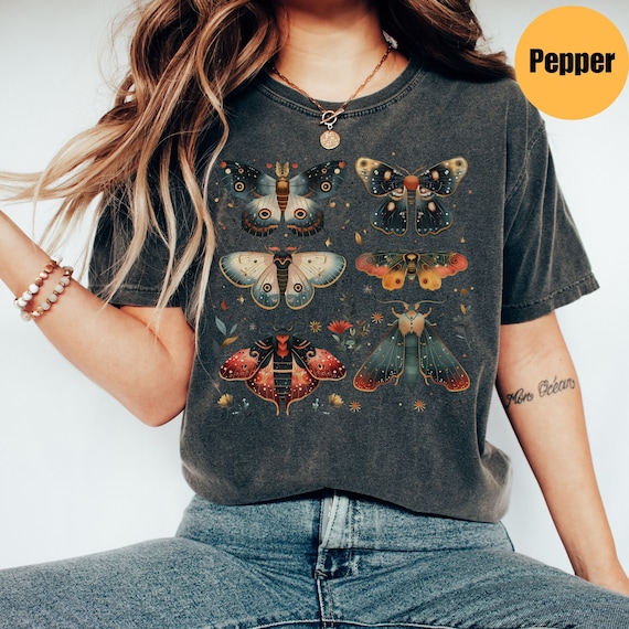 Moth Shirt | Moth Tee | Moth T-Shirt | Witchy Shirt | Cottage Core Shirt | Cottagecore Shirt | Celestial Shirt | Moon Phase Shirt
