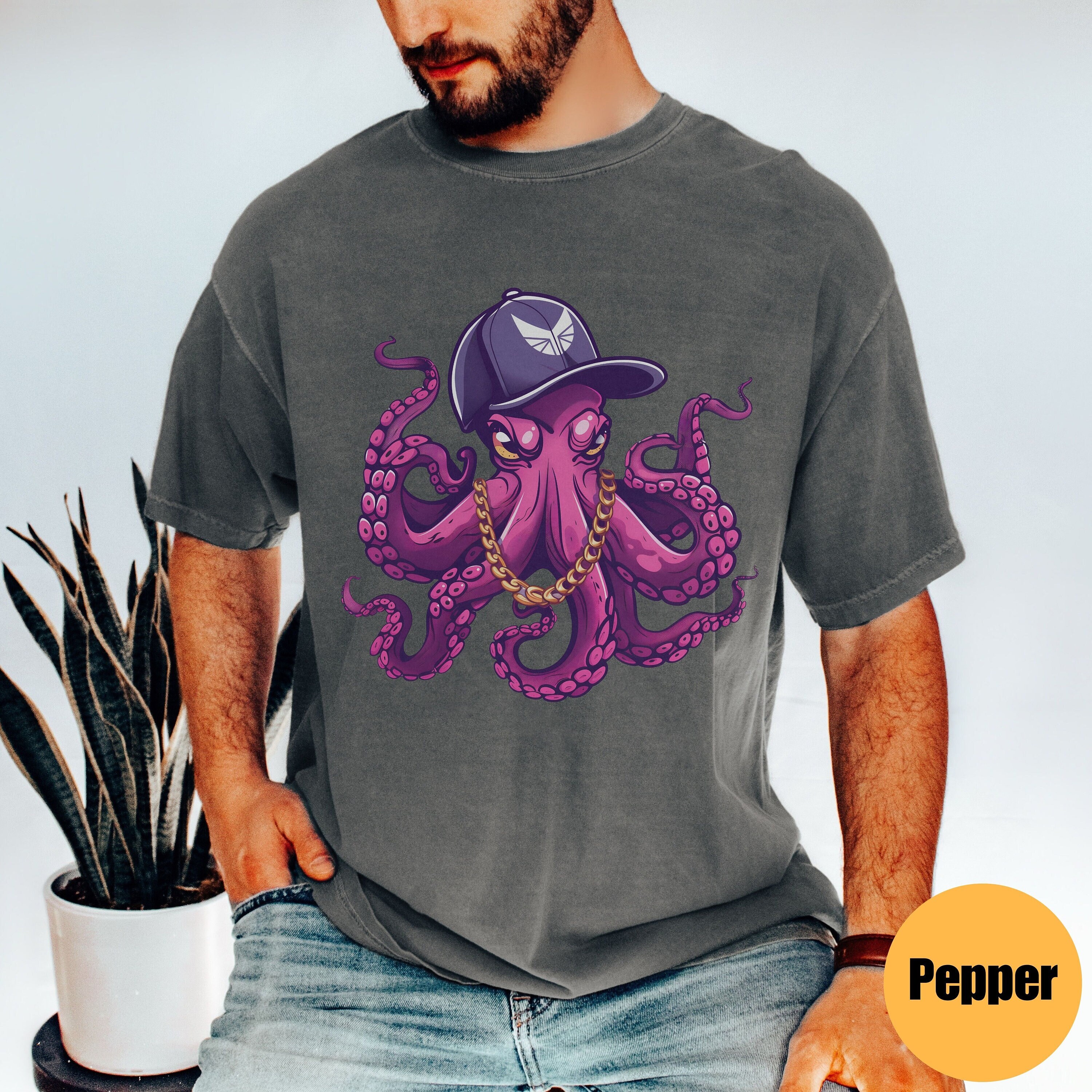 Octopus Wearing Hat Retro T-Shirt | Octopus Vintage Style Shirt | Octopus Shirt Gift | Unisex Funny T Shirt | 90s Graphic Tee