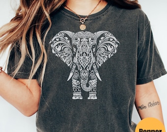 Elephant Shirt | Safari Animals | Gifts For Elephant Lover | Animal Lover | Elephant Tee | Elephant T-Shirt | Wildlife Shirt