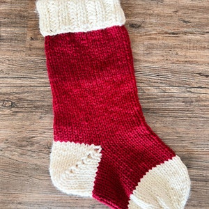 Christmas Knitting Pattern | Christmas Stocking Pattern | Knit Xmas Stocking | Chunky Knitting Pattern | Santas Stocking | Handknit Stocking