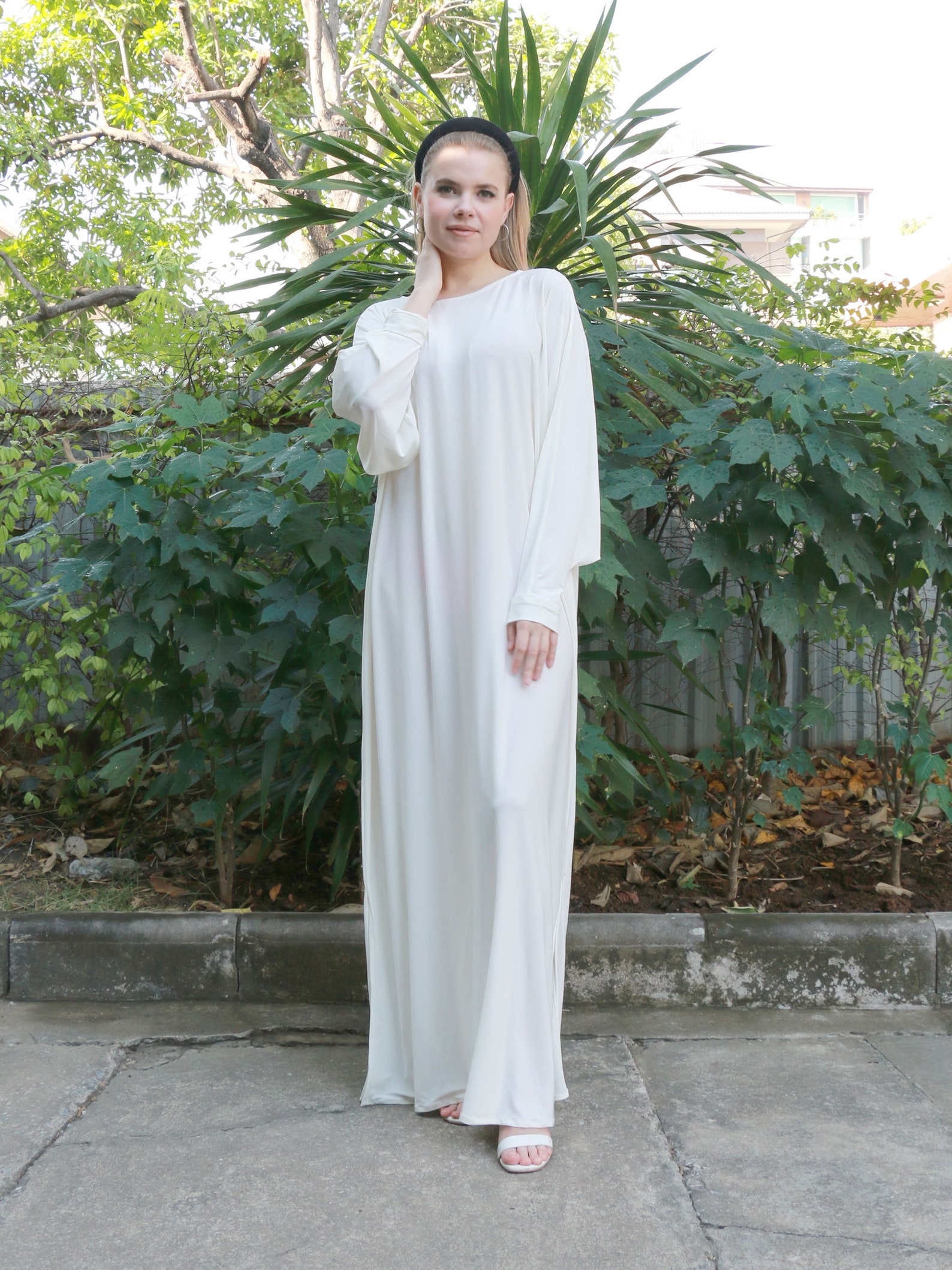white and silver kaftan