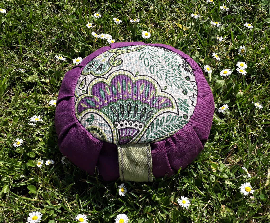 Meditation Cushions - I love yoga Meditation Cushions - I love yoga