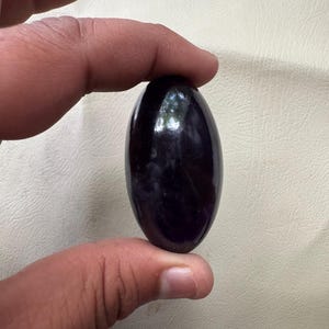 Amethyst Crystal Egg, Loose Natural Stone Egg for Healing, Meditation, Chakra Balancing, Home Decor or Gift, Size  55X30MM Weight = 322Cts