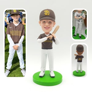 Custom bobbleheads, custom baseball player bobbleheads, fun gifts for athletes, custom athlete bobbleheads,  gifts for baseball players