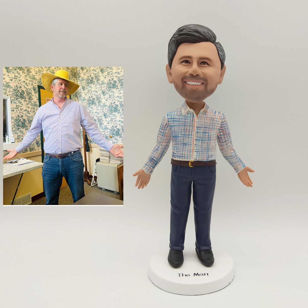 Summer Casual Man Bobblehead - Warm Weather Style Gift