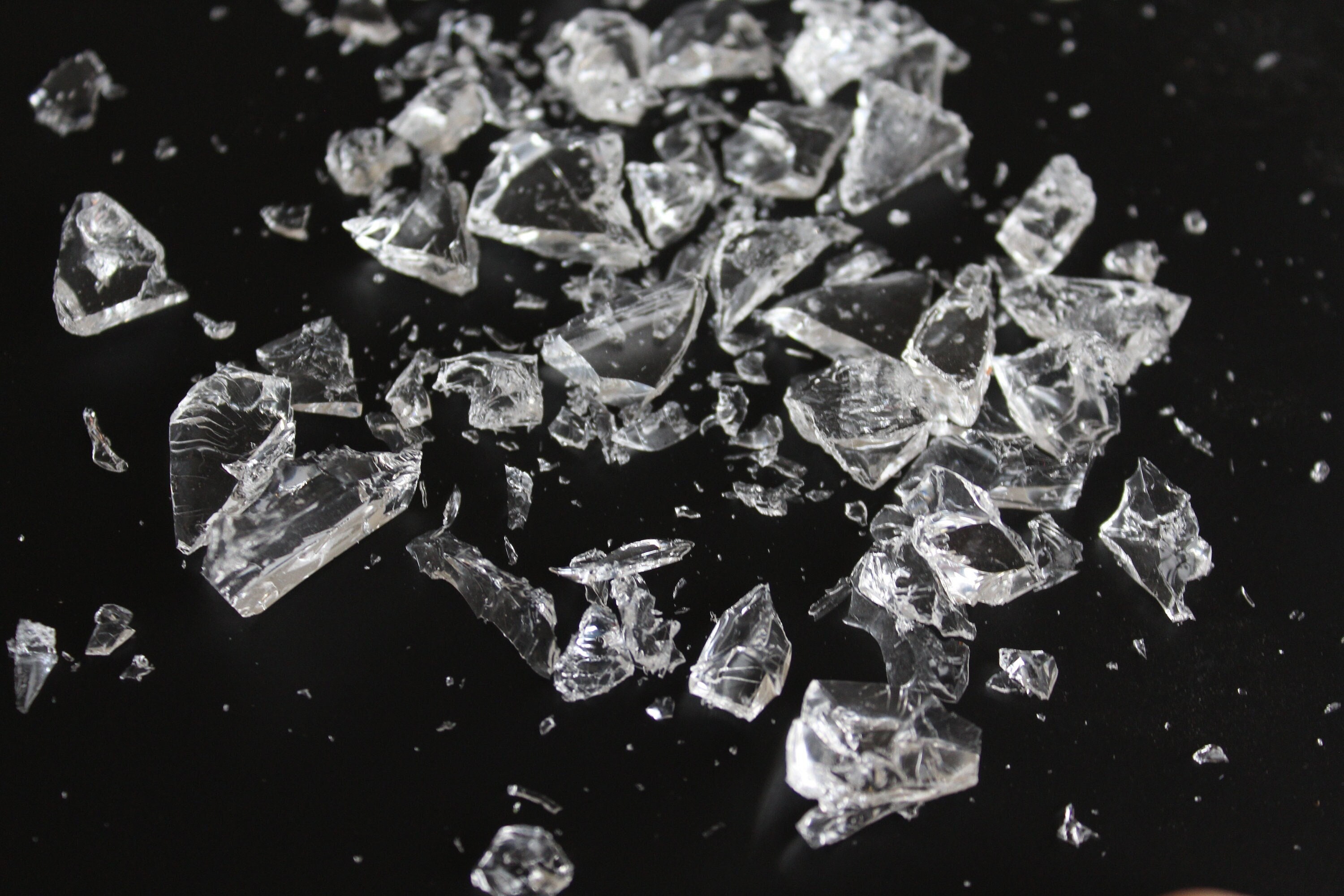 Shattered Silicone Glass Siliglass for Film Movie Props, Halloween Costume, Special Effects Makeup SFX