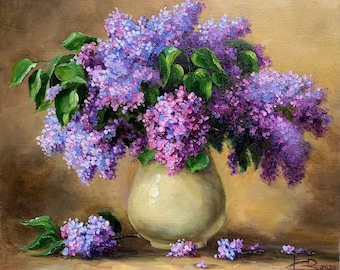 ライラック。窓辺のライラックの油絵。紫色の花、ライラックの花束、花