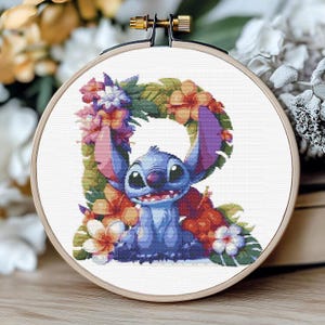 Padrão de ponto cruz com bordado de alfabeto floral, letras de flores em ponto cruz, iniciais engraçadas da letra R em ponto cruz, presente de monograma para bebê