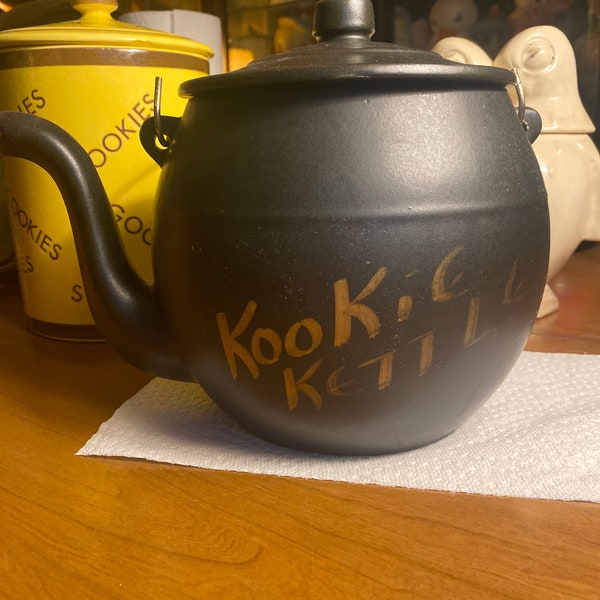 Vintage McCoy KooKie Kettle cookie jar