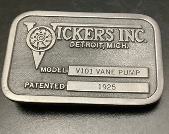 il_340x270.3470606480_sexr.jpg Vintage M&M Pump and Supply Inc. Belt Buckle, Oil Well Theme, Hit‎ Line USA main image 0