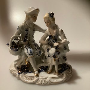 Colonial Couple Figurine
