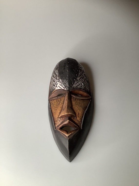 Hand Crafted Ghana Tribal Mask