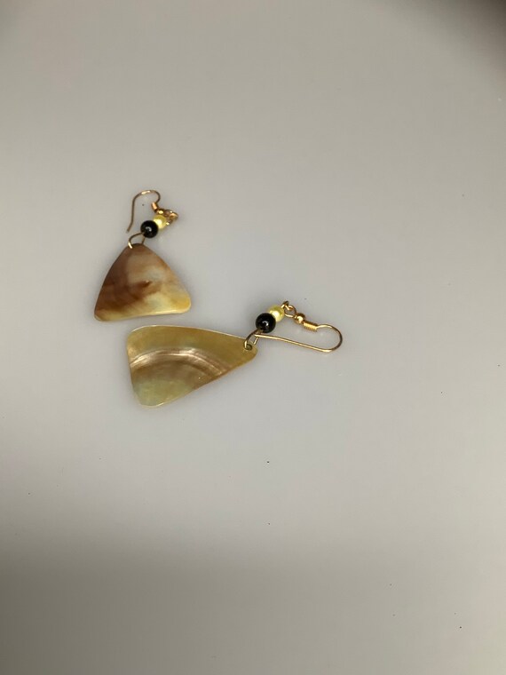 Shell Dangle Earrings - image 3