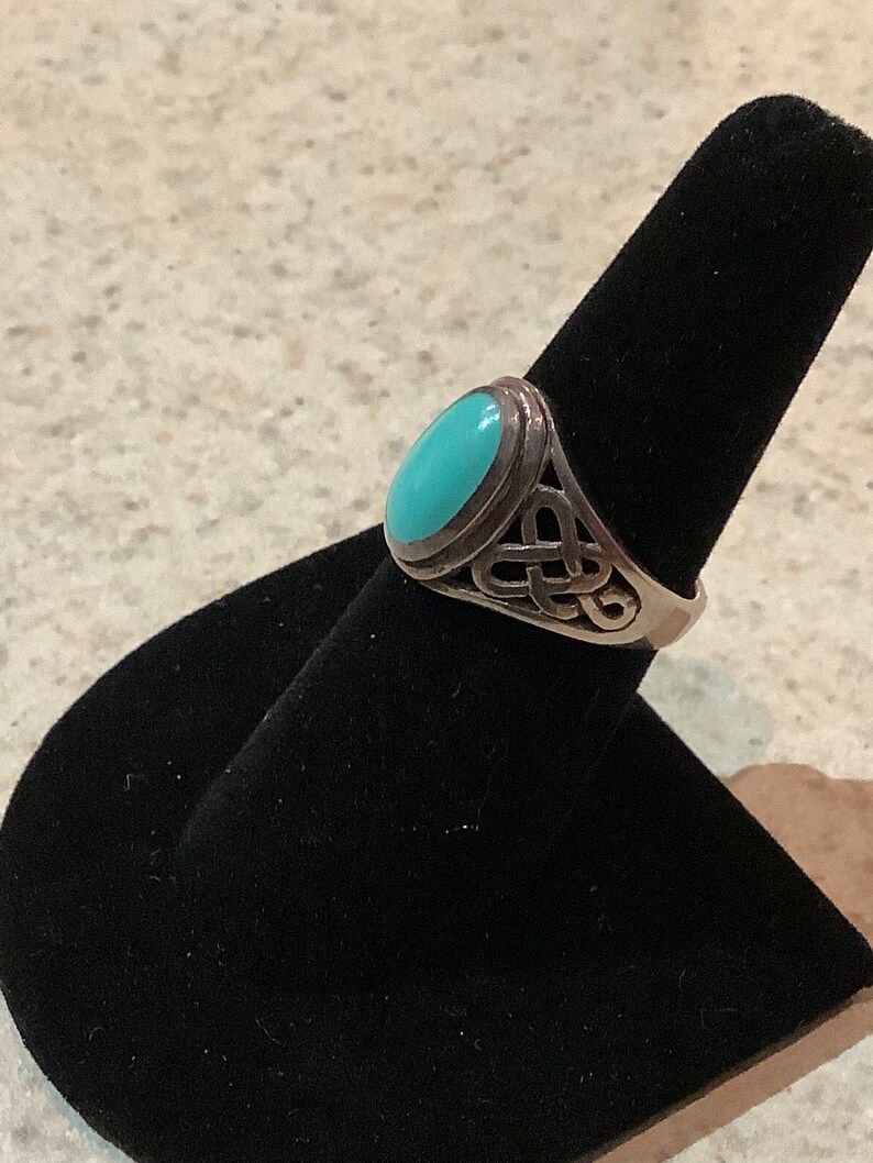 Vintage Sterling Silver and Turquoise Ring image 3