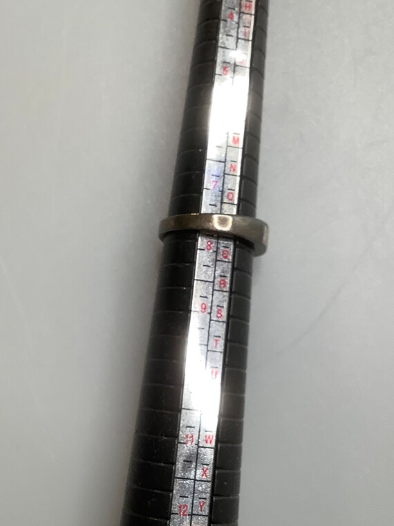 Avon Silver and Rhinestone Ring - image 8