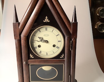 Vintage Ethan Allan Mantle Clock