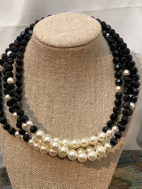 Vintage Faux Pearl and Black Bead Necklace - image 2