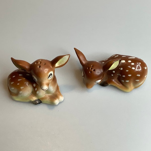 Vintage Fawn Shakers