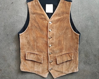 Og 90s French back deer venery vest / beautiful corduroy fabric and animals buttons / back buckle