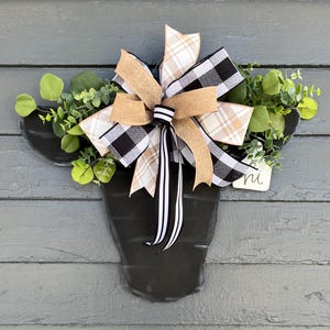 Everyday welcome door hanger, cow door hanger, welcome door hanger, front door decor, front porch decor, farmhouse decor
