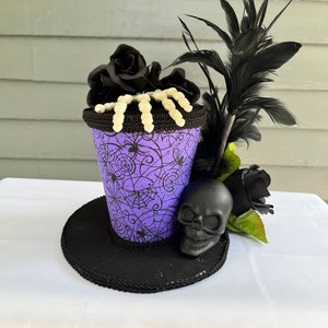 Mini top hat, halloween mini top hat, wreath attachment, wreath accent, top hat, halloween decor,top hat for wreath, halloween
