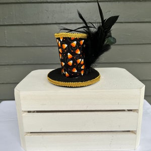 Micro mini top hat, halloween mini top hat, wreath attachment, wreath accent, top hat, halloween decor,top hat for wreath, halloween
