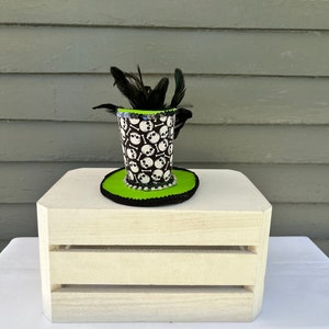 Micro Mini top hat, halloween mini top hat, wreath attachment, wreath accent, top hat, halloween decor,top hat for wreath, halloween
