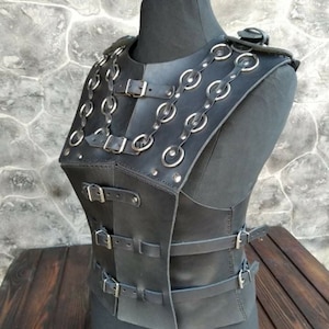 Female leather armor