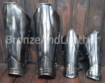 Set bracers + greaves With blackening and scuffs