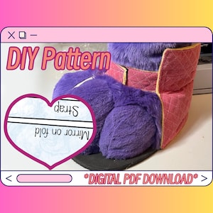 Puede incluir: Primer plano de un pie de peluche morado con un puño acolchado rosa y ribete dorado. La imagen incluye el texto "DIY Pattern" y "Mirror on fold". También son visibles las palabras "DIGITAL PDF DOWNLOAD".