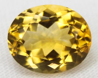Faceted Yellow Citrine Gemstone: 3.80 Carat Oval Stone for Jewelry